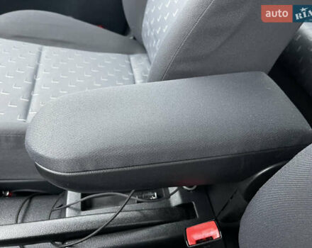 Сірий Шкода Октавія, об'ємом двигуна 1.6 л та пробігом 238 тис. км за 5999 $, фото 12 на Automoto.ua