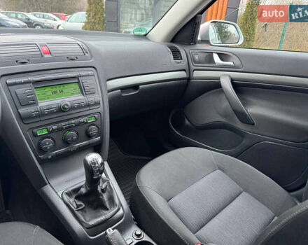 Серый Шкода Октавия, объемом двигателя 1.6 л и пробегом 190 тыс. км за 6390 $, фото 55 на Automoto.ua