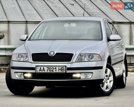 Сірий Шкода Октавія, об'ємом двигуна 2 л та пробігом 246 тис. км за 5999 $, фото 1 на Automoto.ua