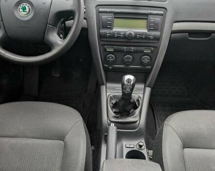 Серый Шкода Октавия, объемом двигателя 1.6 л и пробегом 256 тыс. км за 7300 $, фото 2 на Automoto.ua