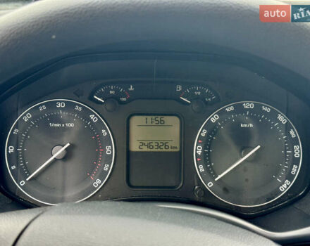 Сірий Шкода Октавія, об'ємом двигуна 2 л та пробігом 246 тис. км за 5999 $, фото 35 на Automoto.ua