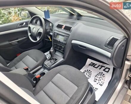 Серый Шкода Октавия, объемом двигателя 1.6 л и пробегом 187 тыс. км за 6450 $, фото 45 на Automoto.ua