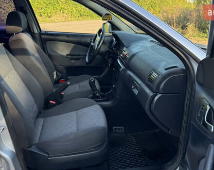 Сірий Шкода Октавія, об'ємом двигуна 1.6 л та пробігом 360 тис. км за 4499 $, фото 18 на Automoto.ua