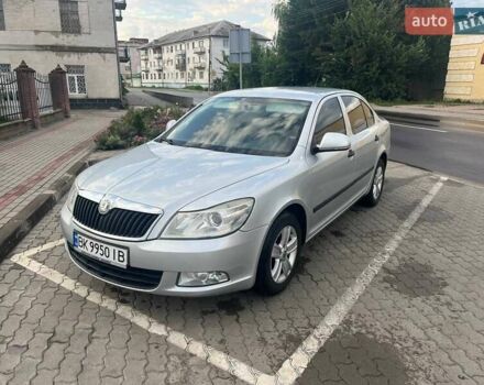 Сірий Шкода Октавія, об'ємом двигуна 1.6 л та пробігом 293 тис. км за 6400 $, фото 3 на Automoto.ua
