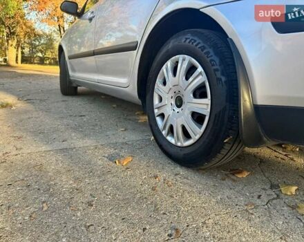 Серый Шкода Октавия, объемом двигателя 1.6 л и пробегом 325 тыс. км за 5500 $, фото 8 на Automoto.ua