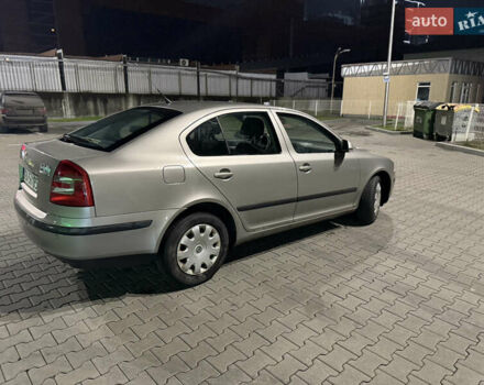 Серый Шкода Октавия, объемом двигателя 1.9 л и пробегом 300 тыс. км за 2850 $, фото 2 на Automoto.ua