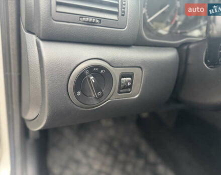 Серый Шкода Октавия, объемом двигателя 1.6 л и пробегом 235 тыс. км за 5299 $, фото 20 на Automoto.ua