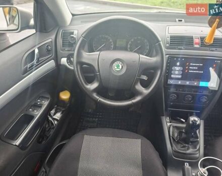 Серый Шкода Октавия, объемом двигателя 1.6 л и пробегом 236 тыс. км за 6600 $, фото 6 на Automoto.ua