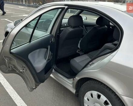 Серый Шкода Октавия, объемом двигателя 1.6 л и пробегом 188 тыс. км за 5900 $, фото 7 на Automoto.ua