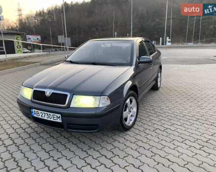 Сірий Шкода Октавія, об'ємом двигуна 1.6 л та пробігом 275 тис. км за 5600 $, фото 1 на Automoto.ua