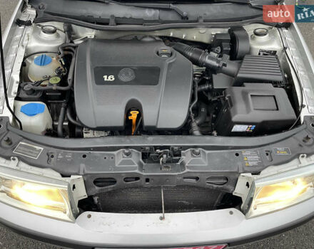 Сірий Шкода Октавія, об'ємом двигуна 1.6 л та пробігом 238 тис. км за 5999 $, фото 14 на Automoto.ua