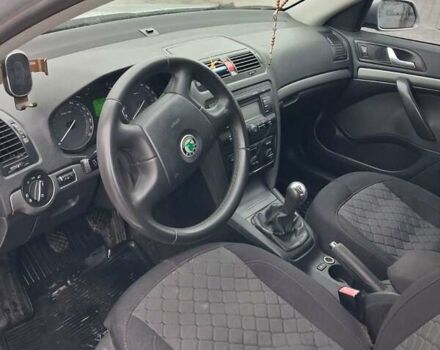 Серый Шкода Октавия, объемом двигателя 1.98 л и пробегом 220 тыс. км за 5450 $, фото 7 на Automoto.ua