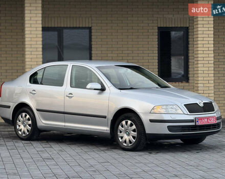 Серый Шкода Октавия, объемом двигателя 1.6 л и пробегом 164 тыс. км за 6400 $, фото 1 на Automoto.ua