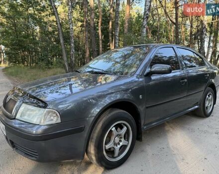 Серый Шкода Октавия, объемом двигателя 1.6 л и пробегом 197 тыс. км за 5500 $, фото 1 на Automoto.ua