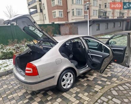 Серый Шкода Октавия, объемом двигателя 1.6 л и пробегом 187 тыс. км за 6450 $, фото 39 на Automoto.ua