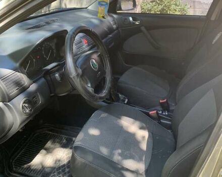 Серый Шкода Октавия, объемом двигателя 1.9 л и пробегом 275 тыс. км за 4750 $, фото 5 на Automoto.ua