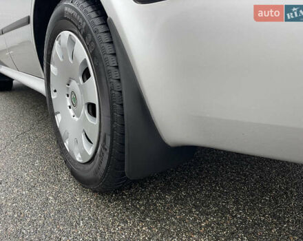 Сірий Шкода Октавія, об'ємом двигуна 1.6 л та пробігом 238 тис. км за 5999 $, фото 5 на Automoto.ua