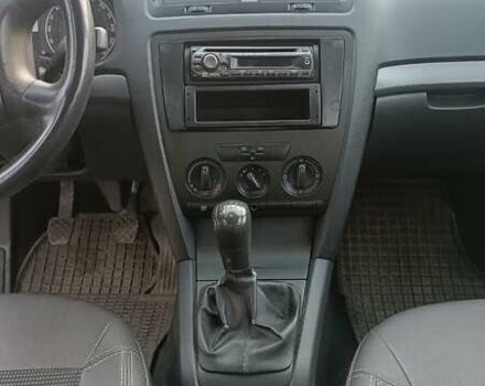 Серый Шкода Октавия, объемом двигателя 1.6 л и пробегом 204 тыс. км за 4900 $, фото 19 на Automoto.ua