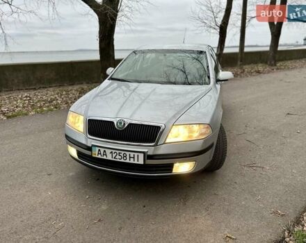 Сірий Шкода Октавія, об'ємом двигуна 2 л та пробігом 285 тис. км за 4999 $, фото 5 на Automoto.ua