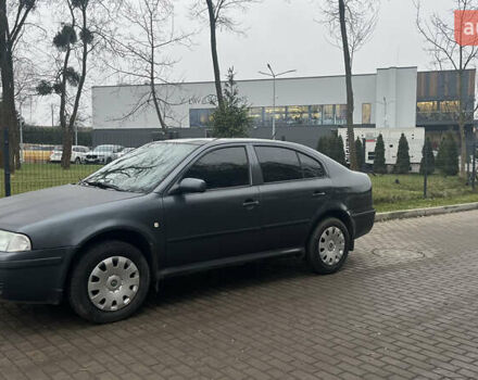Серый Шкода Октавия, объемом двигателя 1.6 л и пробегом 250 тыс. км за 3500 $, фото 1 на Automoto.ua