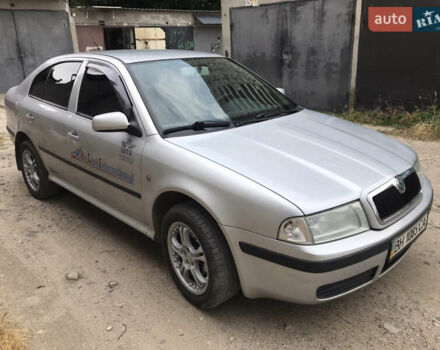 Серый Шкода Октавия, объемом двигателя 1.6 л и пробегом 227 тыс. км за 5400 $, фото 2 на Automoto.ua