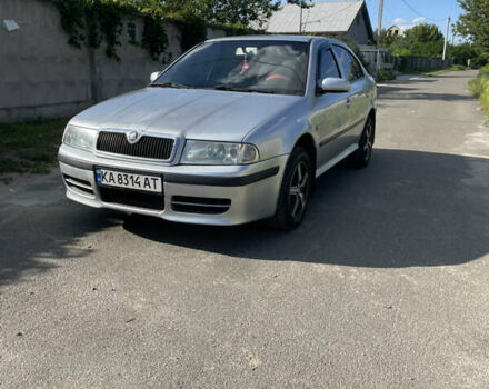 Серый Шкода Октавия, объемом двигателя 1.6 л и пробегом 202 тыс. км за 4350 $, фото 1 на Automoto.ua