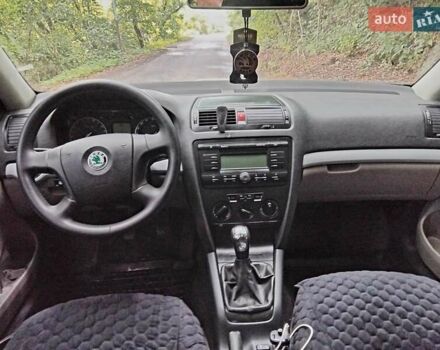 Серый Шкода Октавия, объемом двигателя 1.6 л и пробегом 300 тыс. км за 6199 $, фото 13 на Automoto.ua