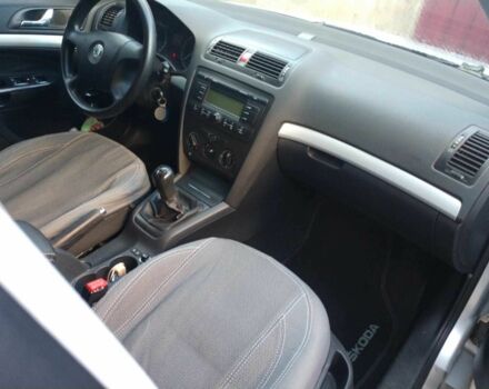 Серый Шкода Октавия, объемом двигателя 1.6 л и пробегом 100 тыс. км за 6800 $, фото 5 на Automoto.ua