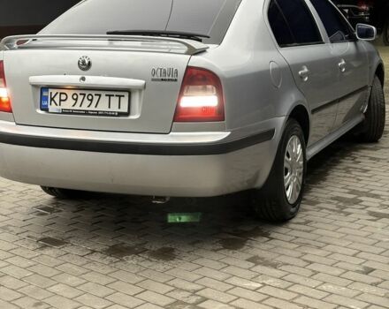 Серый Шкода Октавия, объемом двигателя 1.6 л и пробегом 235 тыс. км за 4900 $, фото 2 на Automoto.ua