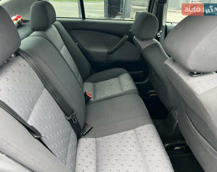 Серый Шкода Октавия, объемом двигателя 1.6 л и пробегом 270 тыс. км за 4700 $, фото 14 на Automoto.ua