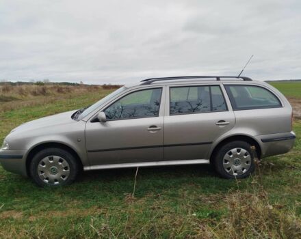 Серый Шкода Октавия, объемом двигателя 1.6 л и пробегом 210 тыс. км за 6800 $, фото 1 на Automoto.ua