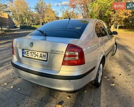 Серый Шкода Октавия, объемом двигателя 1.6 л и пробегом 325 тыс. км за 5500 $, фото 4 на Automoto.ua