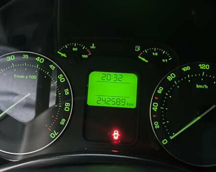 Сірий Шкода Октавія, об'ємом двигуна 1.6 л та пробігом 243 тис. км за 6300 $, фото 16 на Automoto.ua