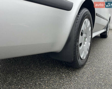 Сірий Шкода Октавія, об'ємом двигуна 1.6 л та пробігом 238 тис. км за 5999 $, фото 6 на Automoto.ua