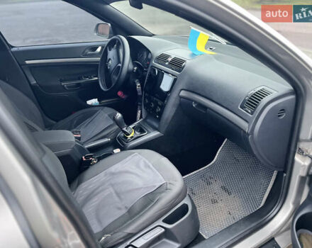 Серый Шкода Октавия, объемом двигателя 1.98 л и пробегом 275 тыс. км за 7100 $, фото 3 на Automoto.ua