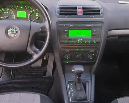 Серый Шкода Октавия, объемом двигателя 1.6 л и пробегом 247 тыс. км за 4750 $, фото 9 на Automoto.ua