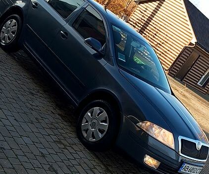 Сірий Шкода Октавія, об'ємом двигуна 1.6 л та пробігом 240 тис. км за 4228 $, фото 11 на Automoto.ua