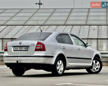 Сірий Шкода Октавія, об'ємом двигуна 2 л та пробігом 246 тис. км за 5999 $, фото 15 на Automoto.ua