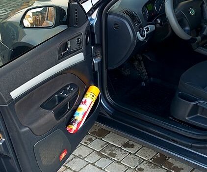 Сірий Шкода Октавія, об'ємом двигуна 1.6 л та пробігом 240 тис. км за 4228 $, фото 5 на Automoto.ua