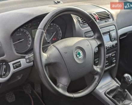 Сірий Шкода Октавія, об'ємом двигуна 1.6 л та пробігом 177 тис. км за 7250 $, фото 25 на Automoto.ua