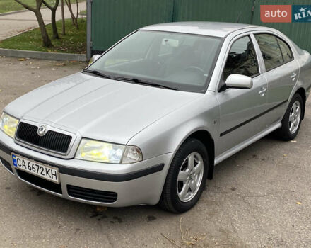 Серый Шкода Октавия, объемом двигателя 1.6 л и пробегом 275 тыс. км за 5500 $, фото 5 на Automoto.ua