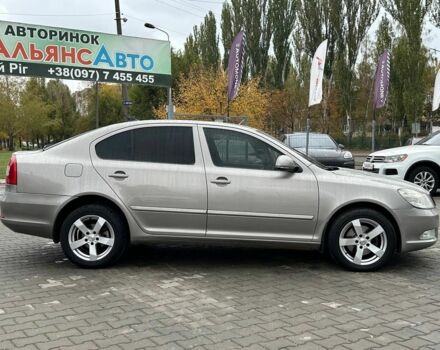 Шкода Октавия 2009 в Кривом Роге на Automoto.ua Серый Шкода Октавия, объемом двигателя 2 л и пробегом 300 тыс. км за 8400 $, фото 7 на Automoto.ua
