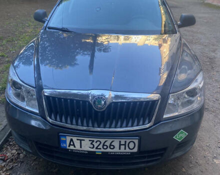 Сірий Шкода Октавія, об'ємом двигуна 1.6 л та пробігом 273 тис. км за 7700 $, фото 1 на Automoto.ua