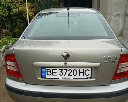 Серый Шкода Октавия, объемом двигателя 1.6 л и пробегом 209 тыс. км за 6000 $, фото 2 на Automoto.ua