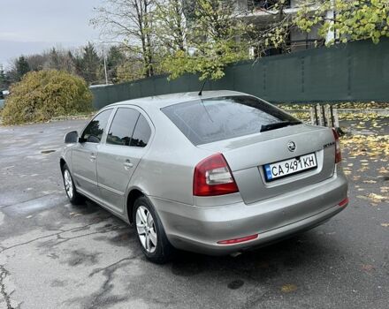 Серый Шкода Октавия, объемом двигателя 1.6 л и пробегом 210 тыс. км за 6099 $, фото 2 на Automoto.ua