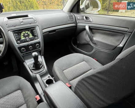 Серый Шкода Октавия, объемом двигателя 1.9 л и пробегом 237 тыс. км за 7499 $, фото 42 на Automoto.ua