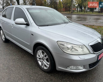 Серый Шкода Октавия, объемом двигателя 1.8 л и пробегом 228 тыс. км за 8950 $, фото 1 на Automoto.ua