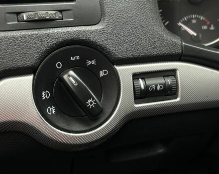 Шкода Октавия 2009 в Кривом Роге на Automoto.ua Серый Шкода Октавия, объемом двигателя 2 л и пробегом 300 тыс. км за 8400 $, фото 18 на Automoto.ua