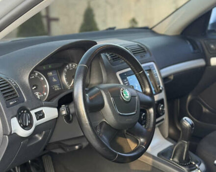 Серый Шкода Октавия, объемом двигателя 1.8 л и пробегом 260 тыс. км за 8999 $, фото 33 на Automoto.ua