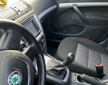 Сірий Шкода Октавія, об'ємом двигуна 1.6 л та пробігом 207 тис. км за 6900 $, фото 3 на Automoto.ua